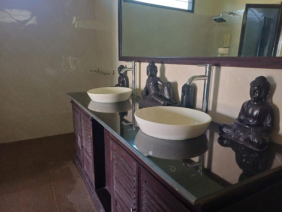 Melaya Beach Resort Room Double Penginuman Eksteriør billede